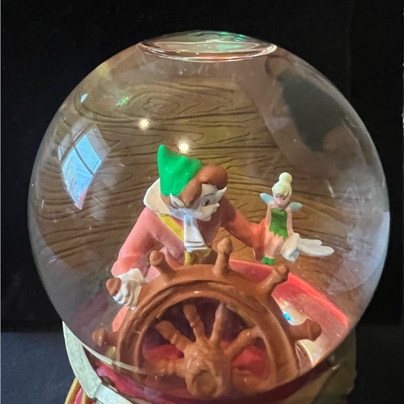 Disney Red and White Snow globePeter Pan and Tinker bell - Picture 2 of 8